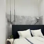 Szekely At Andrassy Suite -Szm4